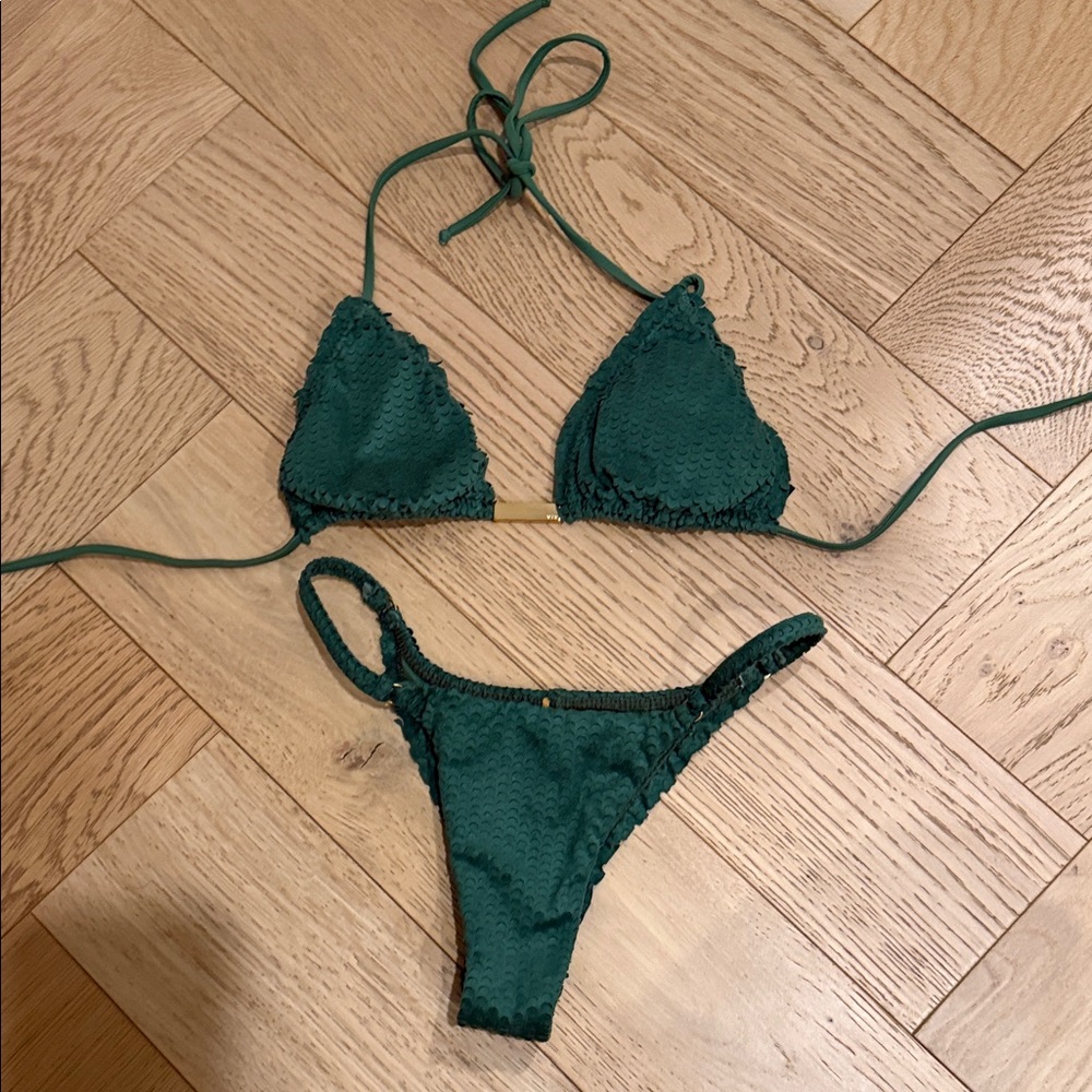 Forest Green Textured Bikini Set - Picture 2 of 7